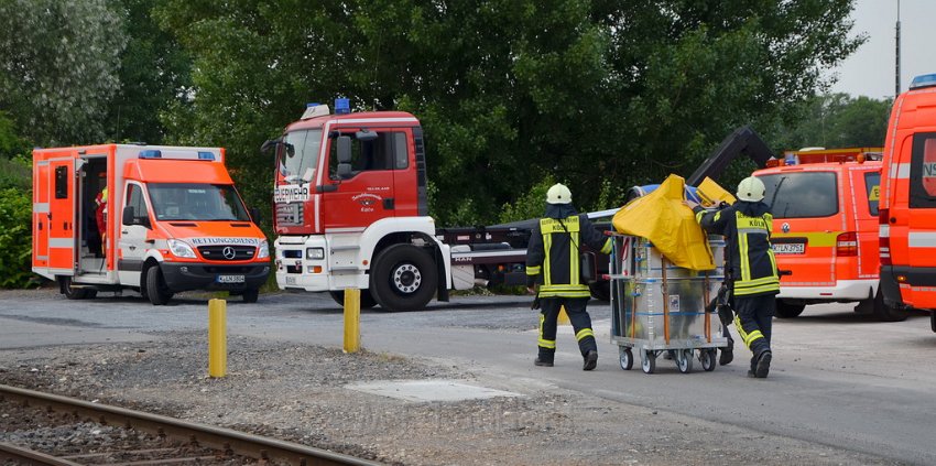Kesselwagen undicht Gueterbahnhof Koeln Kalk Nord P100.JPG